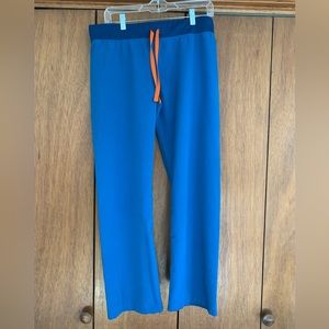 Figs Livingston Medium Petite